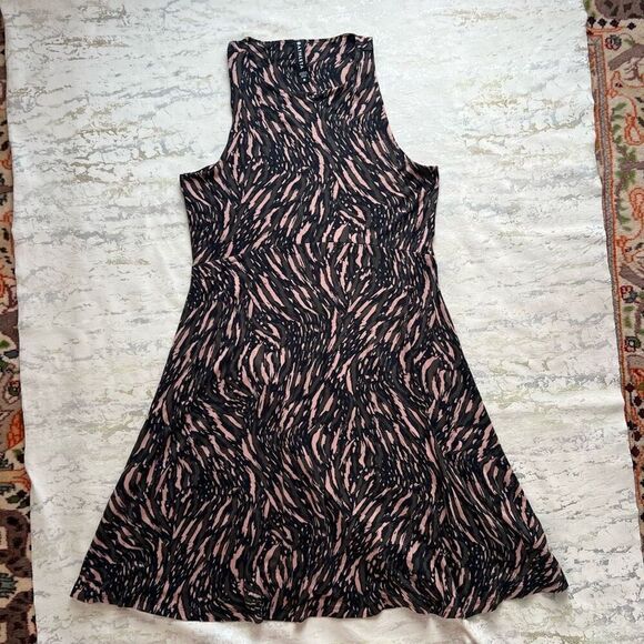 Athleta ABSTRACTION BLACK SLEEVELESS SANTORINI THERA DRESS - Picture 4 of 11